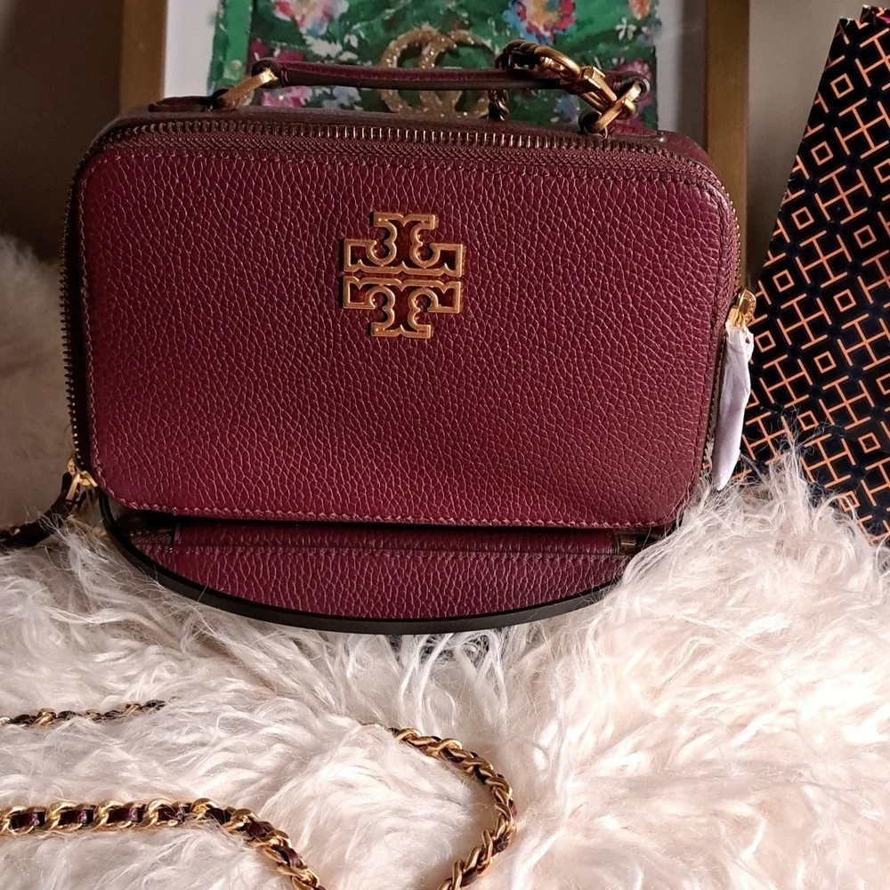 Tory Burch NWOTs Britten Small Top Handle Case